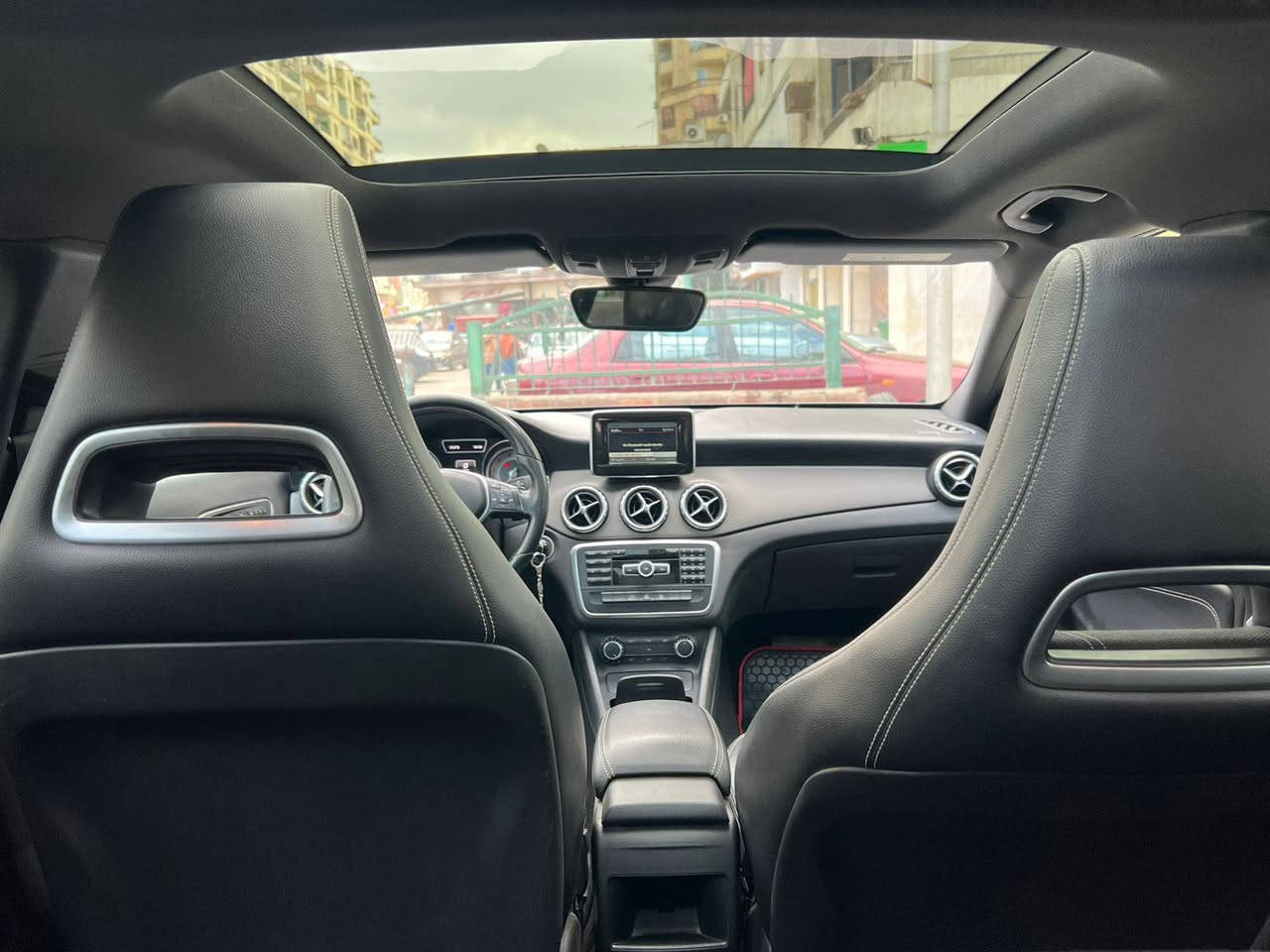 للبيع من المالك مباشر
Mercedes gla 200 2015
 188.000 km
 راشة جانبين فى التوكيل نظافة 
 رخصه ٣ سنوات
 مرور بولاق و الزمالك
للتواصل واتساب أو فون للجديه 01060352162 القاهرة, مصر


**إذا كنت صاحب هذا الإعلان وتريد حذفه لأي سبب، رجاءا أرسل رسالة إلى الدعم الفني**