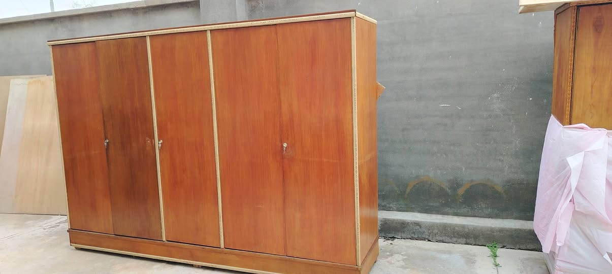 كنتور صاج حطاطة خشب ثقيل وسعره مناسب جدا
مكانه الكرابلة قرب الناحية 
للتواصل على الرقم👈 ***********
