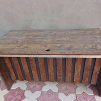 ميز صاج • شبه جديد • نجف