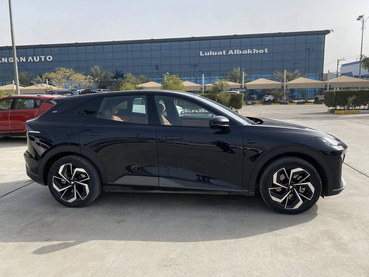 السلام عليكم
شانجان ديبال S07 الكهربائية فول مواصفات للاخير مرقمه بغداد 
ماشية ١٣ الف 
للبيع السعر (٣٦) مليون 
مكانها بغداد / الدورة 
0772 941 7980
