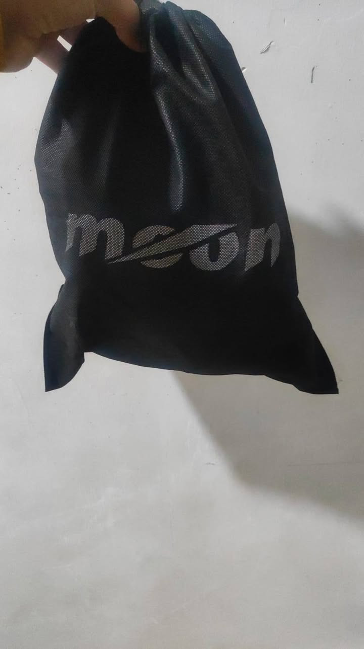 سلام عليكم خوذة دراجة نارية بهل شكل سعر 15 وبي مجال تواصل على هذا الرقم ***********
