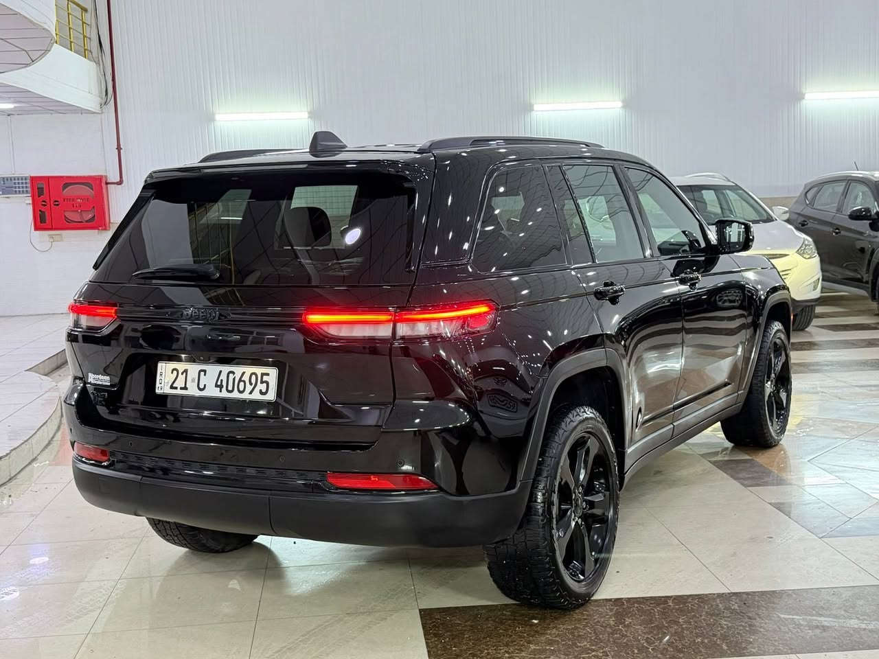 جيب  لاريدو ماصات blak top موديل ٢٠٢٢
سيارا فول ماصافات ماعادا فتخا 

بصما كوشين كهرابايي شاشه كبير جلد 4x4

٥ نفارات مرغوب 

ماشي ٣٦ الف خقيقي 

مكينه كير بشرت مامفتوح سادرات بشرط

راقام سنوي جديده بسمي سيارا نفس يوم خاول

واتس اب فايبر موجوده

مكان سيارا اربيل شارع ١٠٠ داخل معارض

***********
