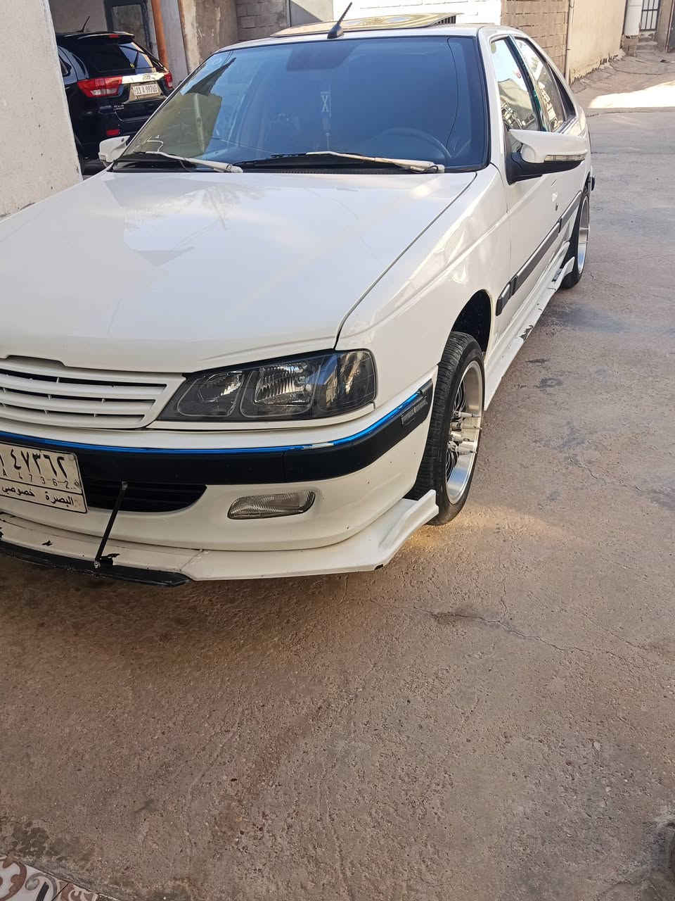 السلام عليكم بيجو بارص مديل 22
السياره كفاله ما عده شبر بارد بل جاملق الايسر والباقي كفاله عامه تدفئه تبريد ثلج ❄️ 
سعرها 70 وبيها مجال حك الجيه 
مكاني البصره أبي الخصيب 
***********
