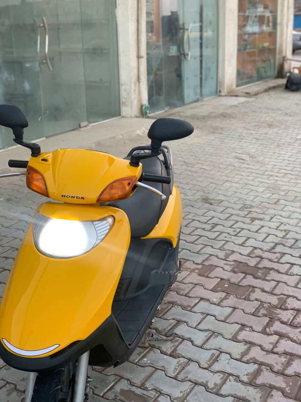 سلام عليكم 
 سبيسي ياباني 🇯🇵
دراجه ناعمه ونضيفى 
دراجه كامله مكمله مال جناي كل نقص مابيها  
سعر750وبيها مجال دراجه تسوه اكثر 
للستفسار اكثر ***********
مكاني كوت/خاجيه
