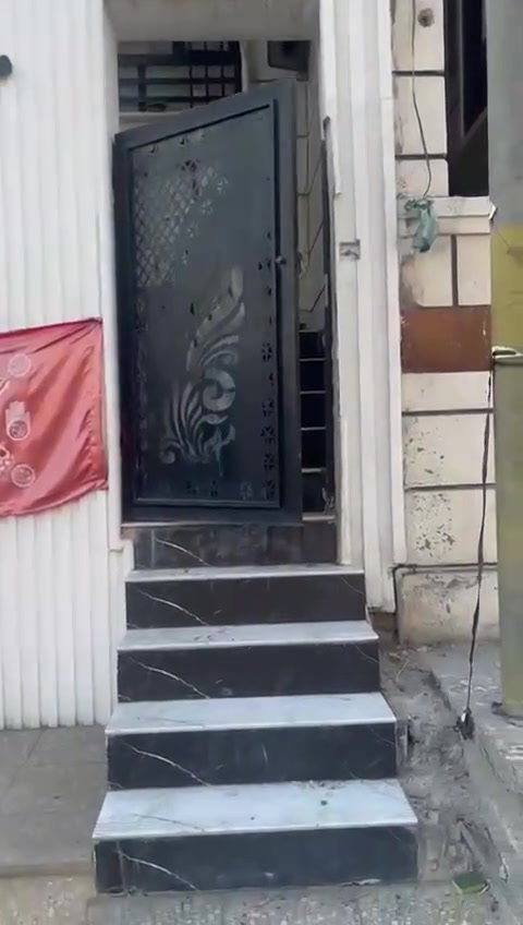 يالله يوجد بيت 🏠 للايجار حي جهاد شارع حسينية الزهراء طابق ثاني / صاله غرفتين نوم مطبخ حمام  سعر الايجار قفل 500 
استفسار اتصل على 
***********
