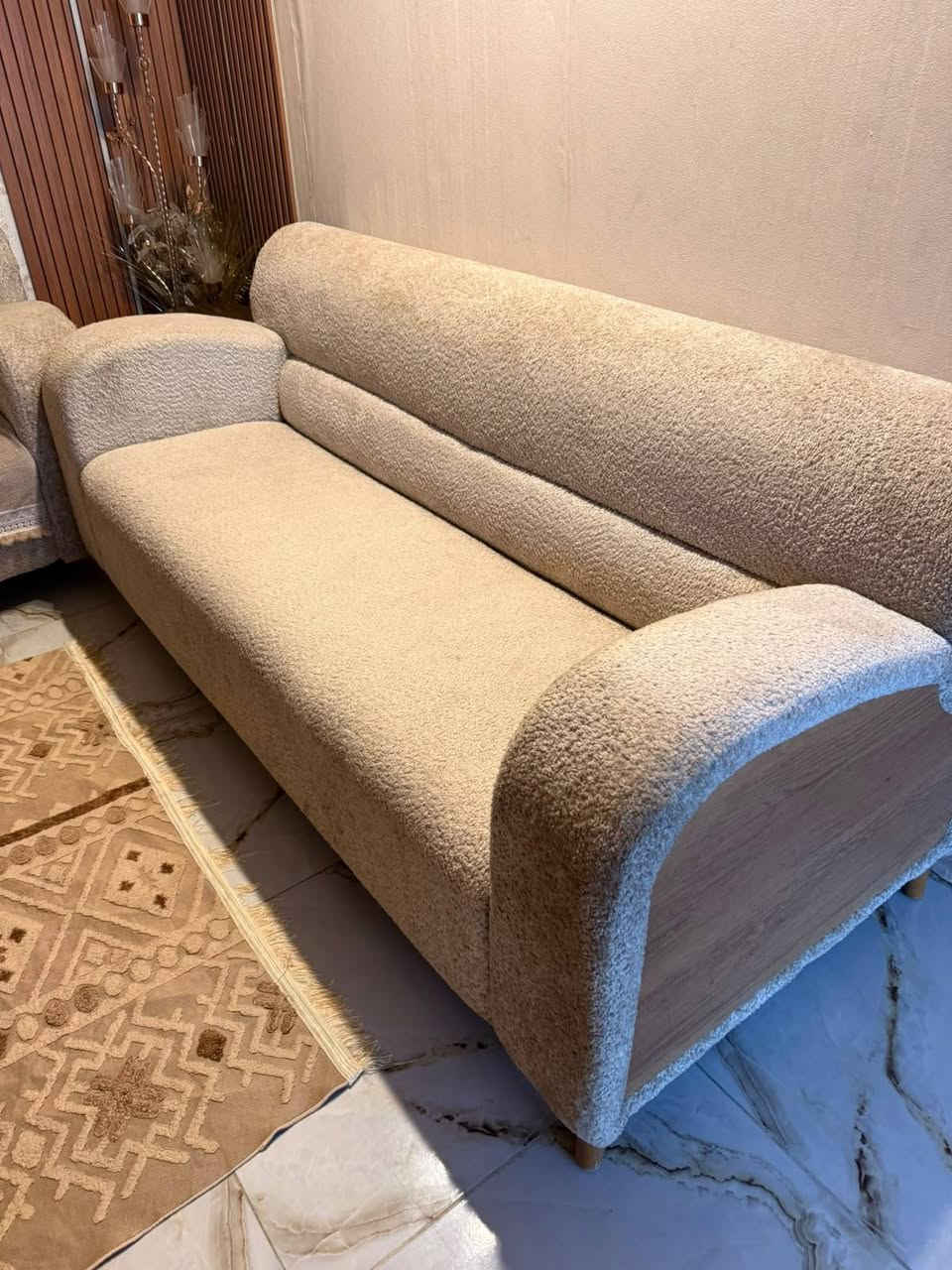 للجميع /سلام عليكم تخم للبيع قطعتين تصميم حديث النوع تركي خاولي نفخ تخم جديد ناشر لوصل
@إشارة  الشراء مالته مصار هواي مخاديده ويا سعره 600وبي مجال اني ماخذه 650 مذكور بل وصل بيش ماخذه ليريده يدخل خاص او يطب واتساب ويدك عليه ويدلل *********** هاذ رقمي فقط واتساب
