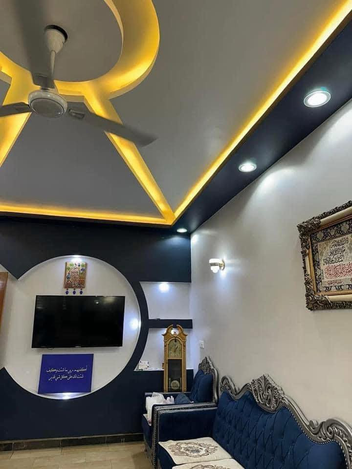 🏡 دار سكني فاخر للبيع – فرصة مميزة ✨

دار أنيق ببناء حديث وتشطيب راقٍ، مناسب للسكن العائلي الراقي.

🔹 المساحة: 165 م²
🔹 الواجهة: 5.5 متر
🔹 النزال: 30 متر
🔹 سنة البناء: 2022 (بناء حديث)

✨ مواصفات الدار:
▪️ أربع غرف نوم مريحة
▪️ صالة واسعة وأنيقة
▪️ مطبخ عملي بتصميم مرتب
▪️ خدمات متكاملة
▪️ تشطيب نظيف وبناء متقن

📍 الموقع:
حي البنوك – خلف شارع الميثاق
قرب سايدين الفتلاوي
موقع هادئ، مميز، وقريب من جميع الخدمات

📞 للاستفسار والمعاينة:
***********
أو مراجعة مكتب عباس للعقارات

🔥 لا تضيع الفرصة – دار جاهز للسكن وبموقع ممتاز 🔥
