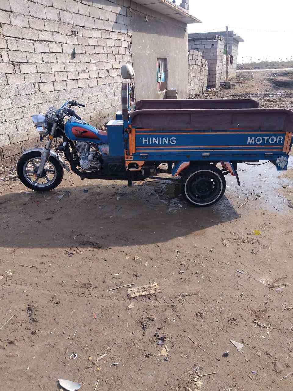 سلام عليكم ستوته صقر للبيع موديل 2020 ستوته جاهزه على اخر حبايه مكينه مكفوله  كهربائيات كله شغاله ستوته مامتعوبه مال جناي والله السعر 1800 مكان الستوته النعمانيه واسط الشراي يتصل على الرقم ***********
