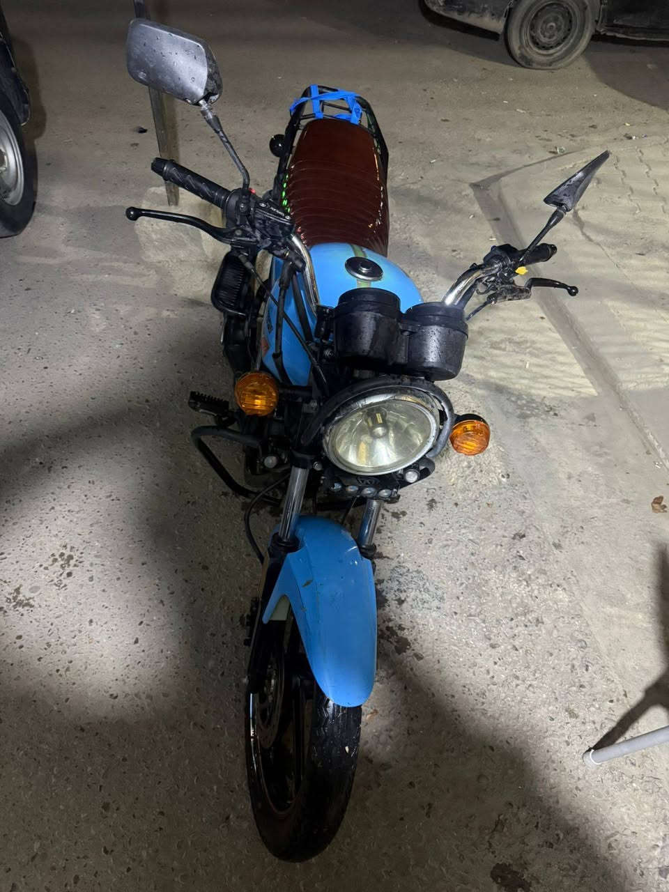 السلام عليكم دايوان للبيع موديل 24 دراجه كفاله عامه اصولي دلي عباس سعر مليون و 250 وبيها مجال للستفسار ***********
