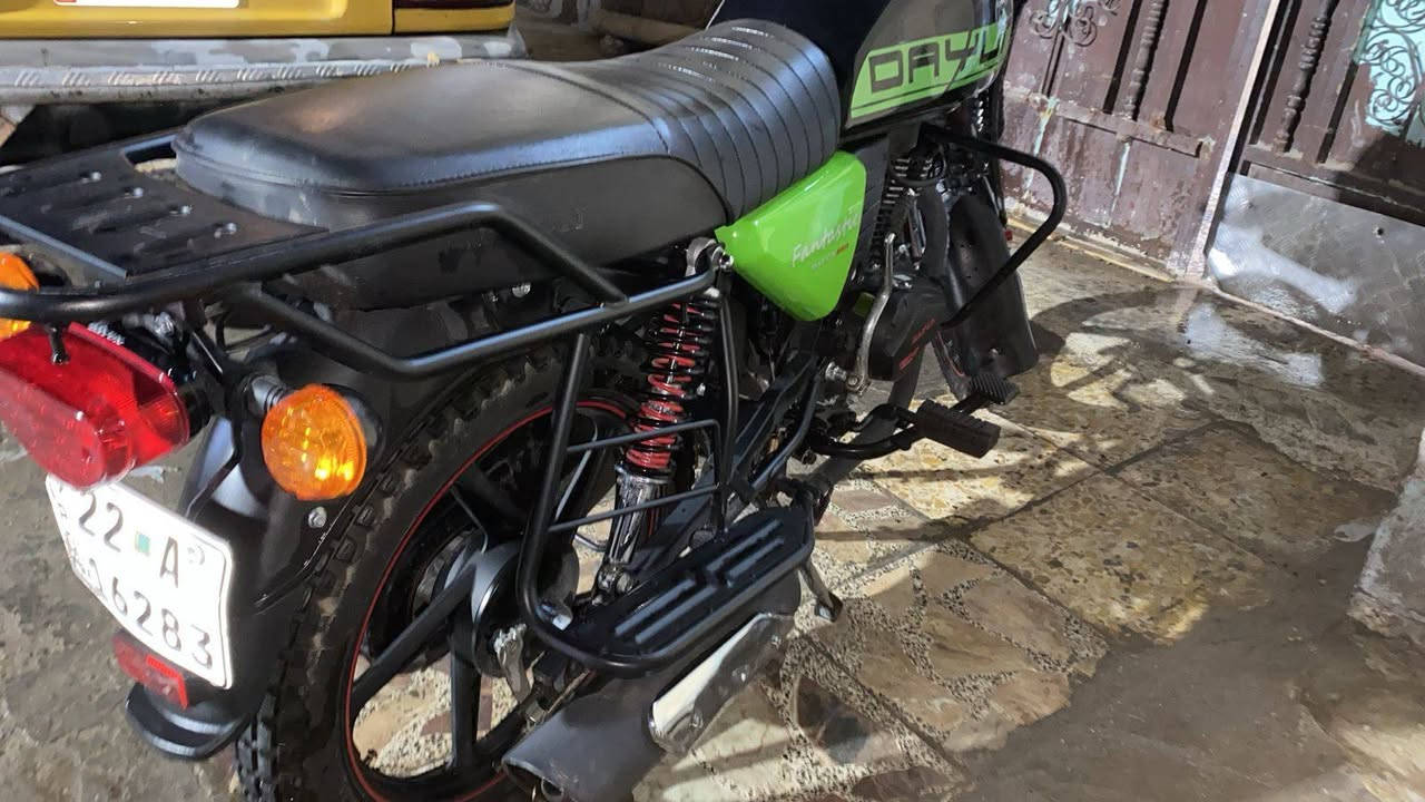 السلام عليكم
دراجة دايوان موديل 2025 دراجة بعدة ماساحكة ماشية ٧٠٠ بس احترك دشبولة بلغسل طب بي مي وبدلت هاذا دراجة شغالة ١٠٠ /١٠٠ كاملة ومكفولة وبأسمي الدراجة عارضة ٢٦٠٠ وبيه مجال شراي يخابرني *********** اتصال وواتساب
