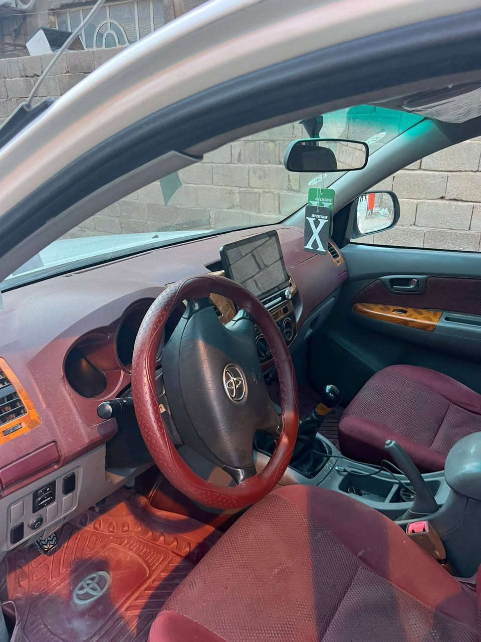 السلام عليكم
فلاونزه ٢٠٠٩ للبيع 

بيها جاملغ وبنيد 

((بيها خياس بالشاصي))

جاهزه حداده تخم تاير كير مكينه تبريد مابيها نقص 

رقم بصره جديد تحويل 

البصرة قضاء الدير 

مكلف بالنشرر 

للاتصال هذا رقم راعيها 

***********
السعر 122وبيه مجال
