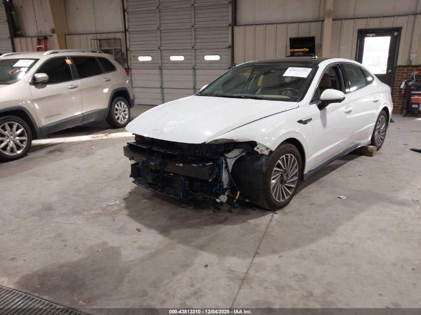 اعلان مزاد : بيع مباشر + بيع مزاد
✳️ نوع السيارة : 2024 HYUNDAI SONATA HYBRID LIMITED
✳️ نوع السيارة : هونداي سوناتا هايبدر
الموديل :-2024
نوع الوقود :- (Hybrid Engine- هايبرد)
سعة المحرك : 2.0L I-4
السعر :155 ورقه
المسافة المقطوعه : 6,942 mi
تاريخ المزاد :- 2025/12/30
الضرر :ـ كما موضح في الصور
—————————————
* ملاحظة : جميع سيارات الهايبرد او الكهرباء تكون معفية من الكمرك ويكون الرقم على الدولة .
—————————————
 ✅ بالإمكان ادخال السيارات بكتاب الشهداء👍🏼
 ✅ بالإمكان ادخال السيارة بكتاب الضباط المتقاعدين 
أو كتاب شهداء 
—————————————
✳️ الشراء من جميع الولايات الأمريكية
✳️ خط شحن على افضل شركات الشحن وأسرعها 
✳️ تأمين شامل للسيارة 
✳️ كار فاكس مجاني 🆓 
✳️ سستم وتطبيق تتبع للزبون لمتابعة سيارته اول بأول 
✳️ افضل أسعار الشحن وأنسبها 
 ✳️ تخليص جمركي متكامل للسيارات وإيصالها إلى جميع محافظات العراق 
—————————————
العنوان :- الأنبار- الحبانيه - قرب جسر الصديقيه
📞رقم الهاتف : ***********
📞رقم الهاتف : ***********
