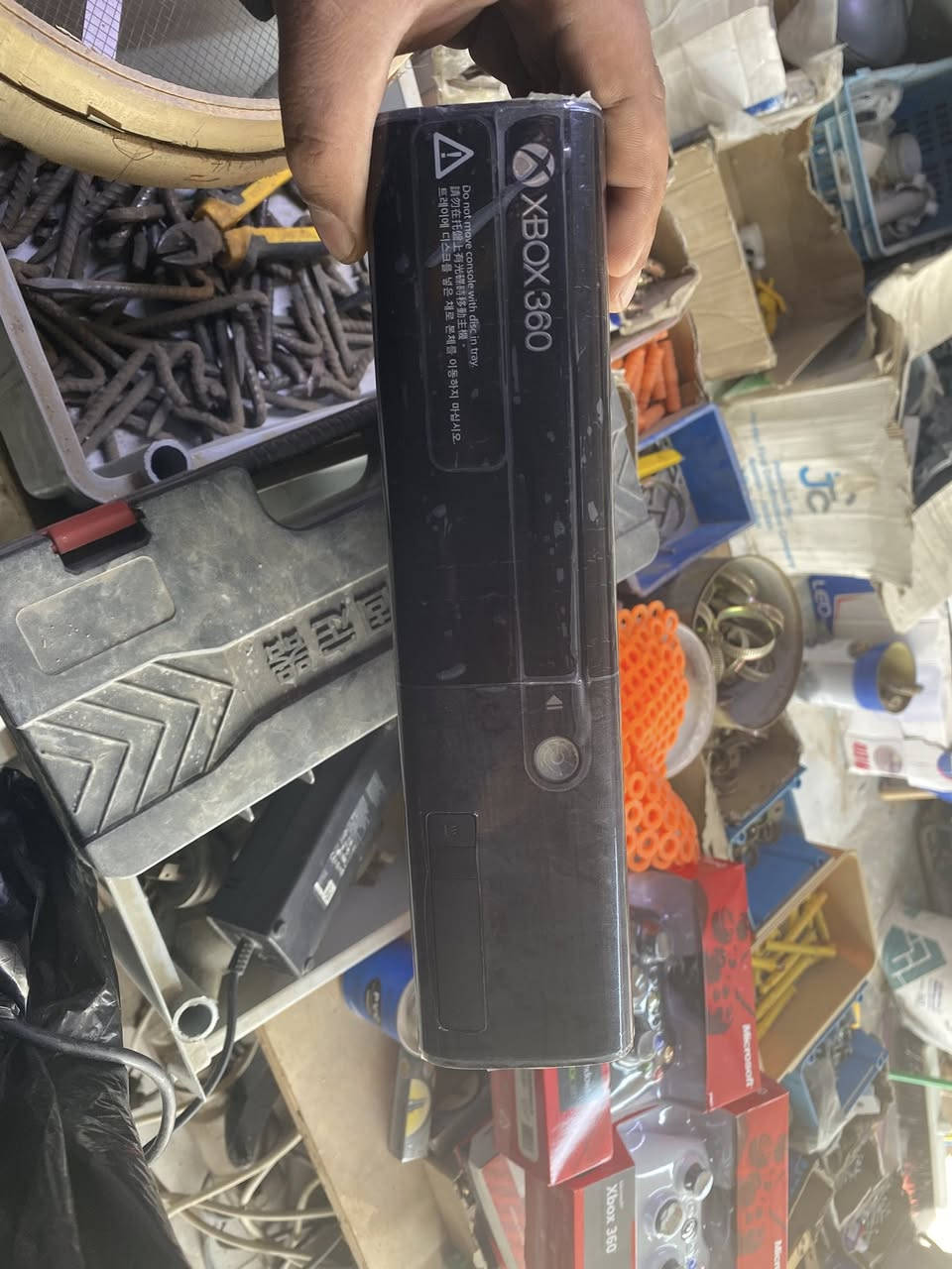 اكس بوكس 360 سوبر اسلم الهارد 320 بي 277 لعبه سعره 125 وبي مجال حق الجيه مكاني بغداد الاستفسار ***********واتساب ورصيد حياك الله
