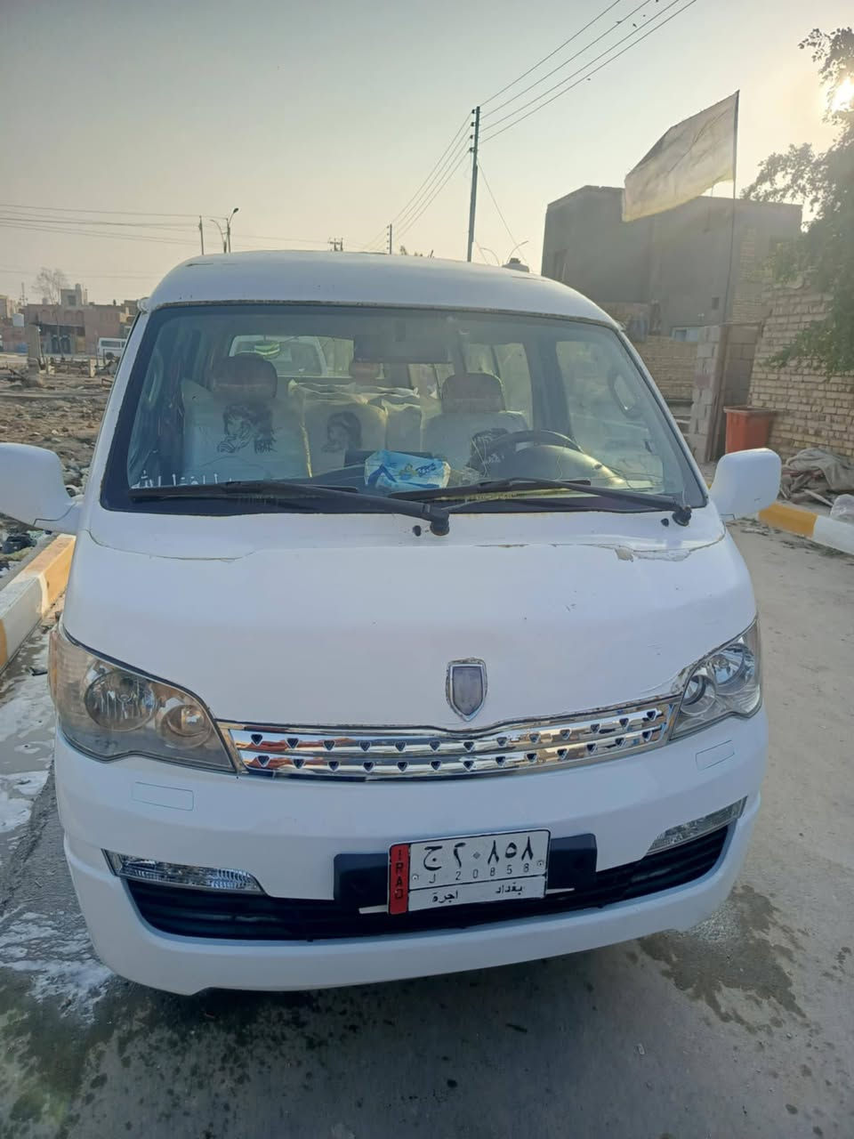 سلام عليكم جنبي موصليه موصليه
مكينه قبل سبوع شديتها دوشمه جديده سياره جاهزه 
سعر 43 وبيها مجال 
استفسار. ***********
