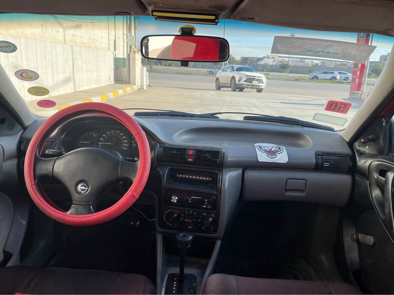 اوبل استرا 

محرك 18 المرغوب 
گير اوتماتيك 

موديل 93 
باتري جديد 
تخم تاير جديد 
رقم اربيل دولي 
محرك كير بشرط 
صدر جديد 
سياره تاخذه متصرف عليه دينار جاهزه من كلشي 
📞 
للاتصال *********** كركوك, العراق
