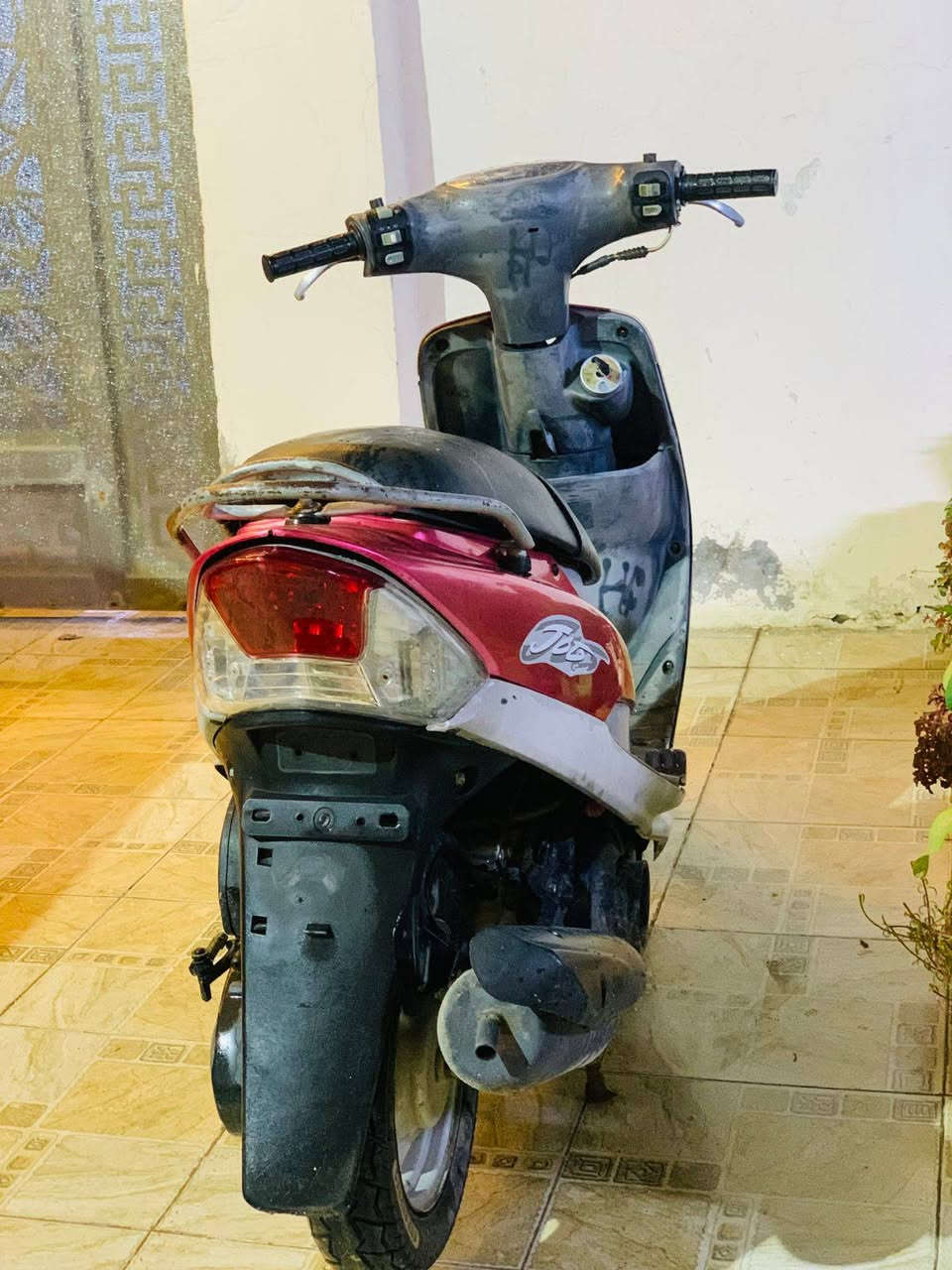 ماكس منغولي 
شلعه ومعدل ونعومه 
السعر/450 وبيها مجال لشراي 
حله مركز المدينة 
***********
