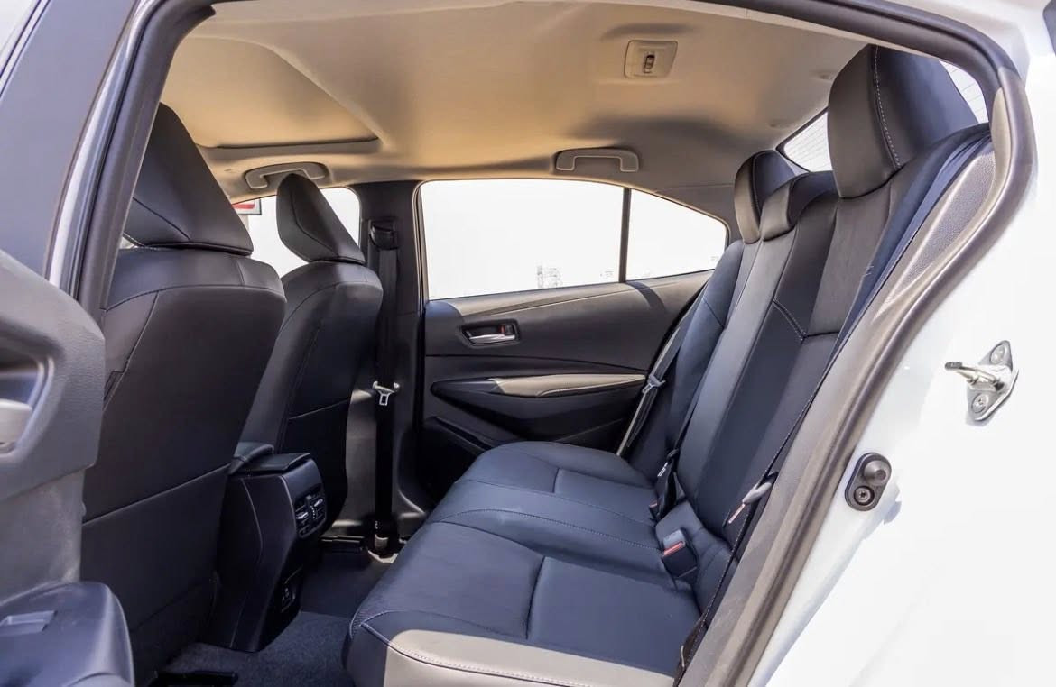 تويوتا كورولا هايبرد 2025 تجميع الصين
(شكل خليجي )
 🔲تستلم مرقم  🔲

مكان سيارات:سعودية 

اقرأ التفاصيل قبل الاتصال

📃 اليكم التفاصيل الآتية 👇🏻

 زيرو 
 موديل 2025
 حجم المحرك 4cylinder 1.8L
 مرتبط بناقل حركة أوتوماتيك 
 مفتاح التشغيل بصمة 
  سلايد روف
سبايدر 
 دفع ثنائي FWD
 رادار
 تحديد المسار
لايت زينون
 كشافات
 دخول بصمة ذكي
 حجم الاطار 205/55R16
 ويل كب 16
 حساسات ضغط الاطارات 
 اشارة في المرايا الجانبية 
 المرايا قابلة للطي 
عدد AIR BAG 8
 هاند بريك كهرباء 
 ABS 
 دشبول شاشة ديجيتال
  شاشة
 كاميرا 
 مثبت السرعة Cruise 
 تحكم مقود
 Bluetooth    
مخرج منفذ الطاقة 
فحص نظام السيارة 
تتسع المقصورة ل 5 ركاب
المقاعد جلد
 مثبت مقعد الأطفال ISOFIX 
 تبريد شاشة 
 قطعتين تبريد  
 أوتو هولد Auto Hold  
 نظام مانع الانزلاق 
حاملات الأكواب
 تطعيم الدواخل ألمنيوم 

 السعر  145 شامل كمرك وضريبة 
اقل عدد للاستيراد سيارتين
 السعر يشمل اللوحات المرورية  الشمالية وشامل النقل الئ اقليم كردستان والعاصمه بغداد
للتواصل
خاص او واتساب
***********
