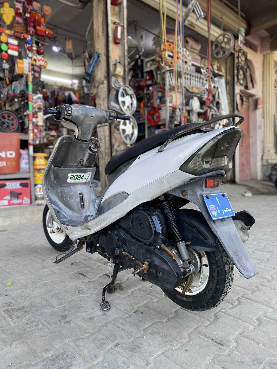 بلاد 49كلشي شغال مال جناي
***********
كلشي شغال سلف بريك سكن بك لايت لايت عالي ناصي هورن كلشي شغال
بصره حيانيه
600 
شراي انتصل و تدلل
