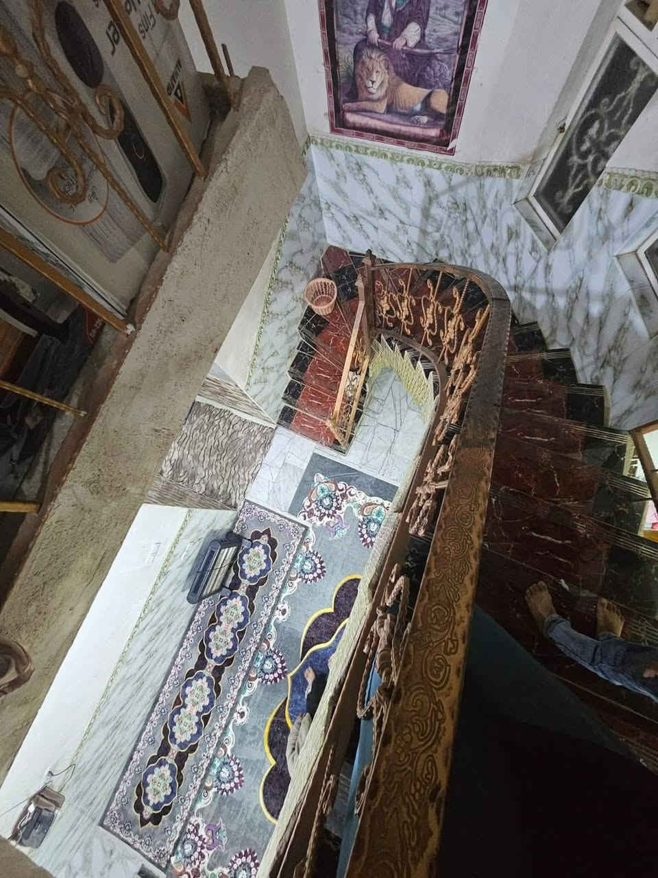 بيت للبيع حي الحكم/قرب صيدليه آدم/قريب جدا لشارع العام

تفاصيل اكثر//المساحه 150متر 
بناء سنة 2015

الطابق الاول/غرف نوم 2 وصاله ومطبخ واستقبال وصحيات داخليه وخارجية

الطابق الثاني واصل إلى السقف/غرف نوم 2 وصاله وحمام

ملاحظه يباع على المبادرة إلي عنده حجز مسبق//أو نقد

للاستفسار الاتصال على الرقم //

                             *********** 

أو مراجعه مكتب الضامن للعقارات حي الصدر مجاور صيدليه ركن العلاج
