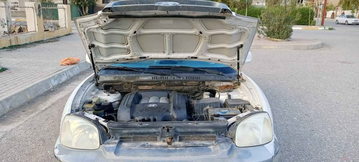 سلام عليكم 
للبيع أو المراوس
سيارة سنتافي 2006 رقم سليمانية محرك 6 سلندر دبل أكسل(دفع رباعي) 
كير و محرك شرط كهربائيات تبريد تدفئة شرط بيها جاملغ الخلفي شبرين صبغ و شوية تعديلات بارد والباقي كفالة مكان السيارة كركوك شراي اتصل 
سعر ٨٥ و بي مجال للطيبين 
الرقم *********** Honolulu, HI
