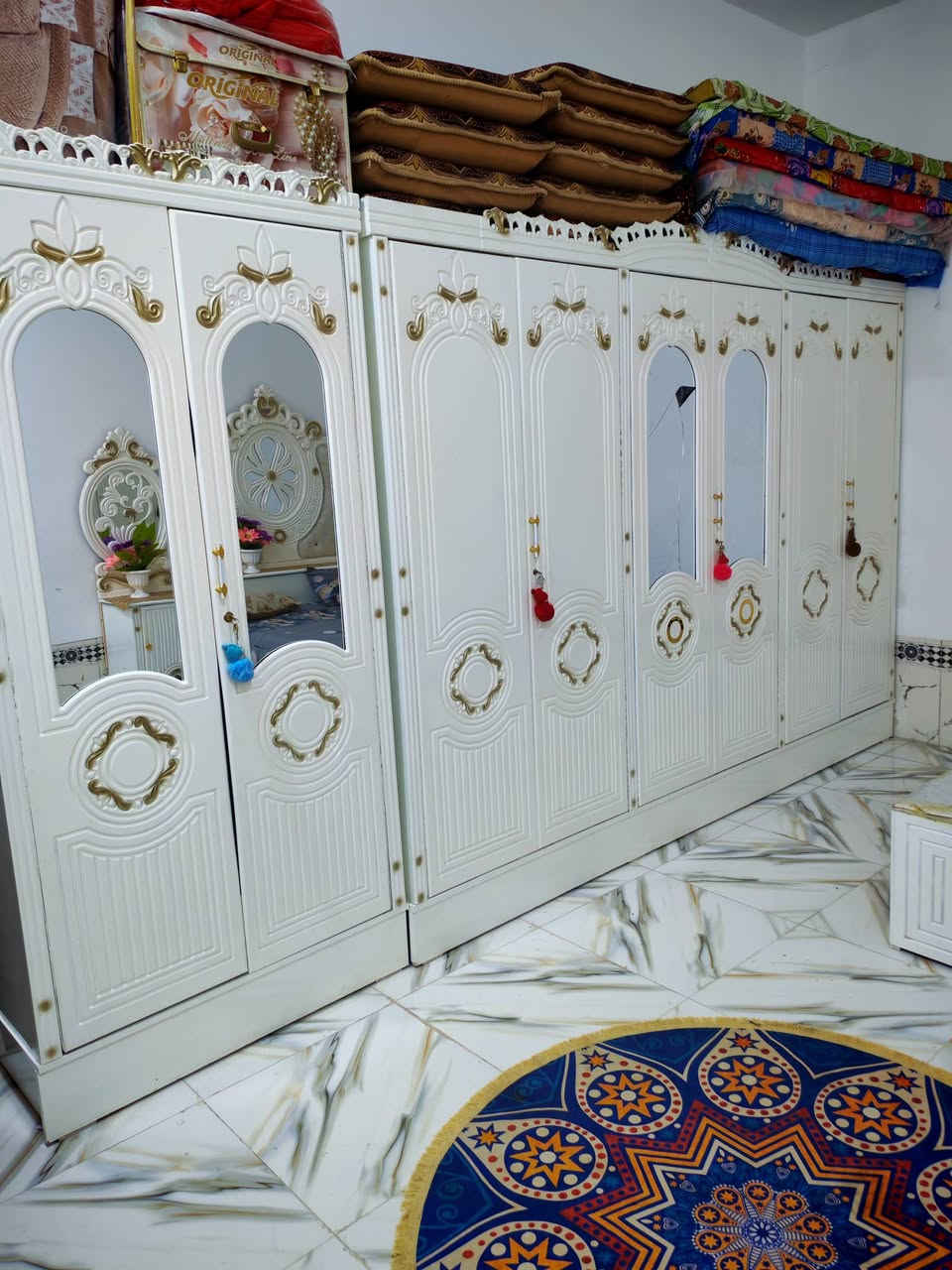السلام عليكم غرفه نوم عراقيه ونضيفه كلش صار شهرين من اخذتها ولان زغيره بلغرفه اريد ابيعها شراي تكدر تدخلي خاص ماتشتري لا اتعلق واذا اكو غرفه ضخمه اراوس وانطي فرق حسب الاتفاق مكاني القرنه..


**إذا كنت صاحب هذا الإعلان وتريد حذفه لأي سبب، رجاءا أرسل رسالة إلى الدعم الفني**