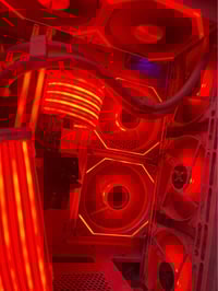 رايزن 7 5700x • رام 2×8 3600 • SSD M.2 ليكسار 1تيرا