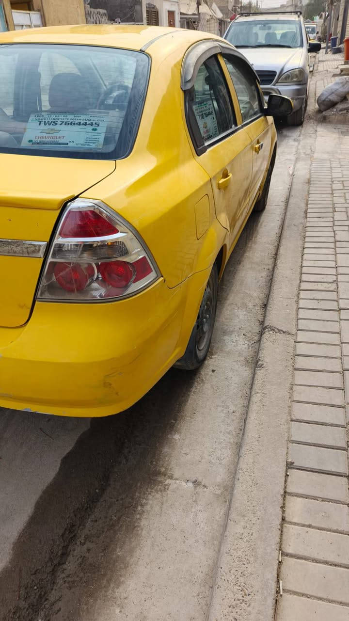 السلام عليكم 
افيو 2011 امريكي مسكر 
سياره شوفت عينك محرك جديد صار شهرين من بدلته 
الكير يأخر نمره الحساس تعبان وتجي وتشوف بعينك وبيها طخات 
السعر: 48$ 
العنوان: البلديات 
رقم الهاتف: ***********
