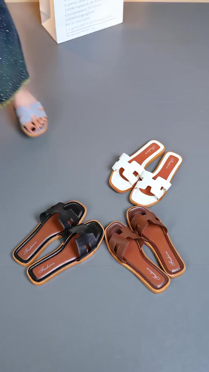 _ 🪧 كوني مميزة معنا 🪧فضلا وليس امر توجيه الفديو واعادة نشر  ومتابعة الصفحه ولايك وتعليق ❤❤❤ 
سليبر نسائي  رقم 1
القياسات 38الي 40
للحجز والأستفسار دايركت مراسلة الصفحة
او التواصل عن طريق الارقام التالية
🚗 خدمة_توصيل_داخل الموصل3الف  وخارج الموصل 5الف  
العنوان حي_الفلاح_الثانية
#الفلاح_الثانية #احذية #شحاطات


**إذا كنت صاحب هذا الإعلان وتريد حذفه لأي سبب، رجاءا أرسل رسالة إلى الدعم الفني**