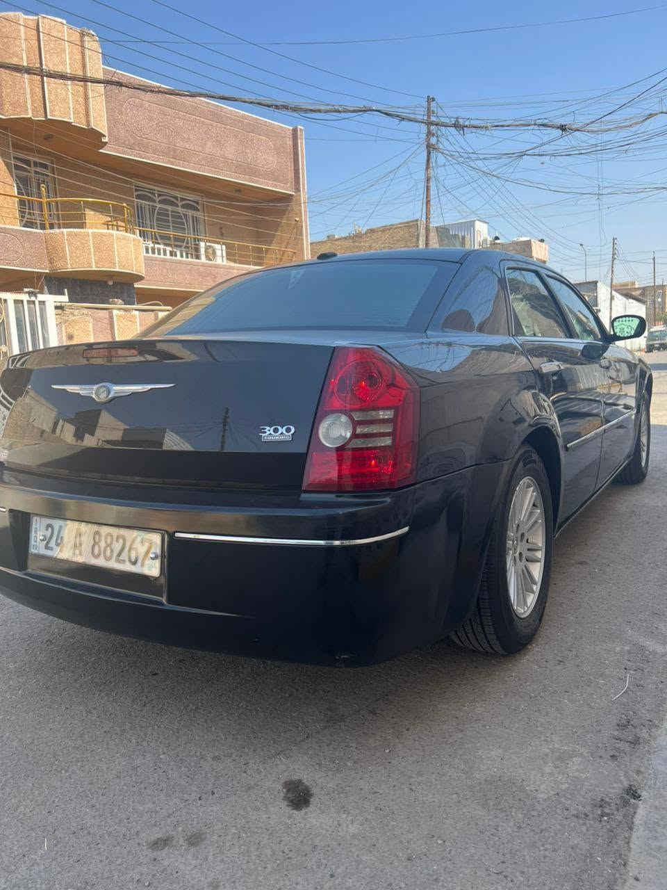اوباما 
موديل 10 اصل 3500 اربع جوكات 
رقم دهوك جديد بسمي ماشيه 200 مامشتغله خط 
مكان سياره ديوانيه   / ***********

