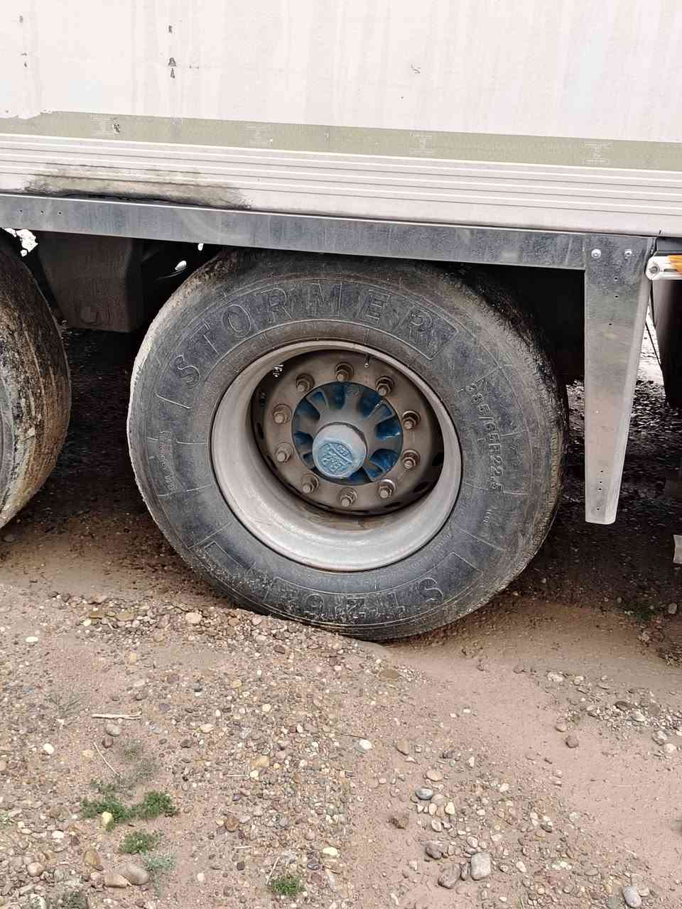 براد موديل 2002
مجموعه بنز بريك بيبي مربع
ارتفاع استندر 260
سمك 7
غاز 134
محرك سمكس بيه تبخير 
مطبخ وثلاجه سوريات 
نص عبار 
تايرات نص عمرها
سعر 120


**إذا كنت صاحب هذا الإعلان وتريد حذفه لأي سبب، رجاءا أرسل رسالة إلى الدعم الفني**