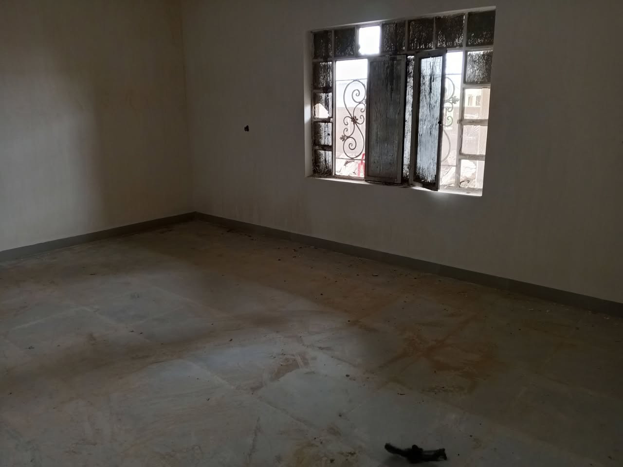 سلام عليكم يوجد كادر تنضيف بيوت ارضيه -+ جدران  سراميك +  شبابيك + بوب +دفن اساس وتنزيل اساس + وحفر اساس + اساس ضاهري + وتصفيط بلوك +تحويل بلوك. + تفليش +  تنضيف حدايق + تحويل رمل + سمنت + حصو + حفر فتال 🌚 اي استفسار واسعار جدا مناسب ***********@***********
