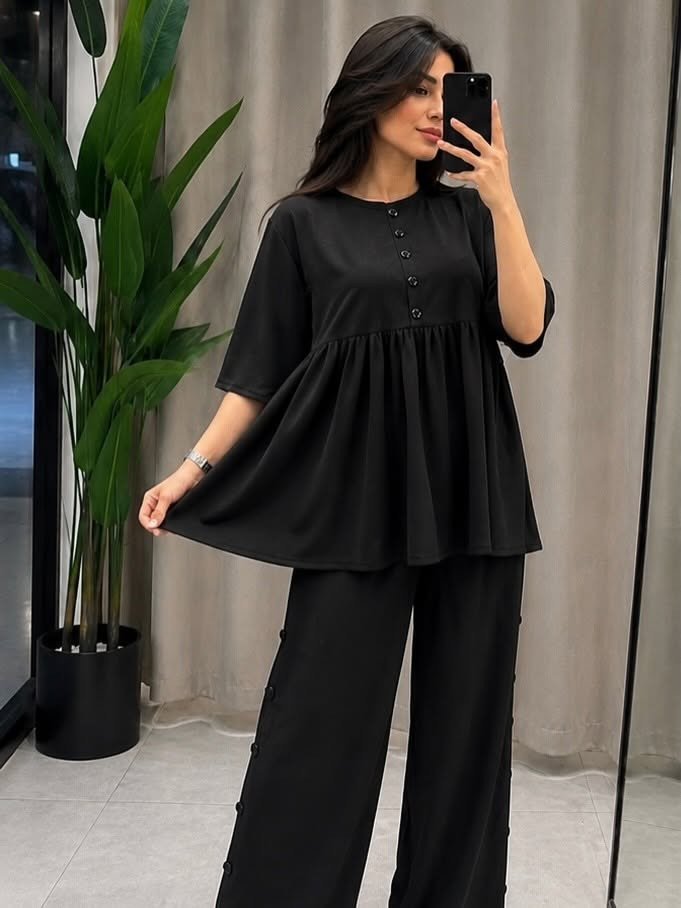 ✨ سوت المحرم وصل ✨

راحة، ستر، وأناقة بقطعة وحدة 🖤

إذا تدورين لبسة مرتبة للمحرم وتخفي منطقة البطن والخواصر، فهذا السوت خيار مثالي إلك 🌿

✔️ قصة واسعة ومريحة
✔️ خامة ناعمة وانسيابية
✔️ ستايل راقي يناسب الزيارات والمشاوير
✔️ يلبس بأريحية ويعطي شكل أنيق ومحتشم
✔️ مناسب لمختلف الأوزان

🖤 قطعة عملية للمحرم، تلبسينها وتطلعين وأنتِ مرتاحة وواثقة من إطلالتج ✨

توصيل بغداد ومحافظات 5 الاف 🌸 
داخل سبع البور الف دينار 

#اكسبلورر #محرم #سوت #tranding #viralreels


**إذا كنت صاحب هذا الإعلان وتريد حذفه لأي سبب، رجاءا أرسل رسالة إلى الدعم الفني**