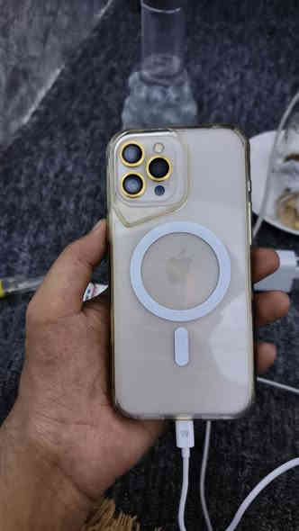 ذاكره ٢٥٦

مبدل شاشه أصليه فيس ايدي شغال 

بطاريه مصعده 

الجهاز قفلو ٣٩٠

معا كفرات ٢ 

كيبل شحن 

***********
