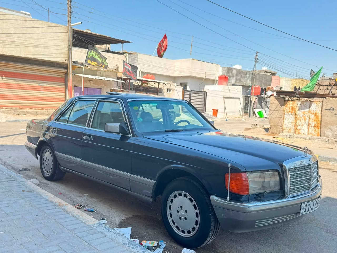 السلام عليكم
مرسيدس 1986 سياره مكينه وكير بالكارتون بلاد حداده تخم تاير رقم بغداد الماني الجديد بسمنه  
السياره كدامكم موضح كلشي بلسياره العنوان البصره لاستفسار *********** هاذا رقمي الموشراي لا يخابر
