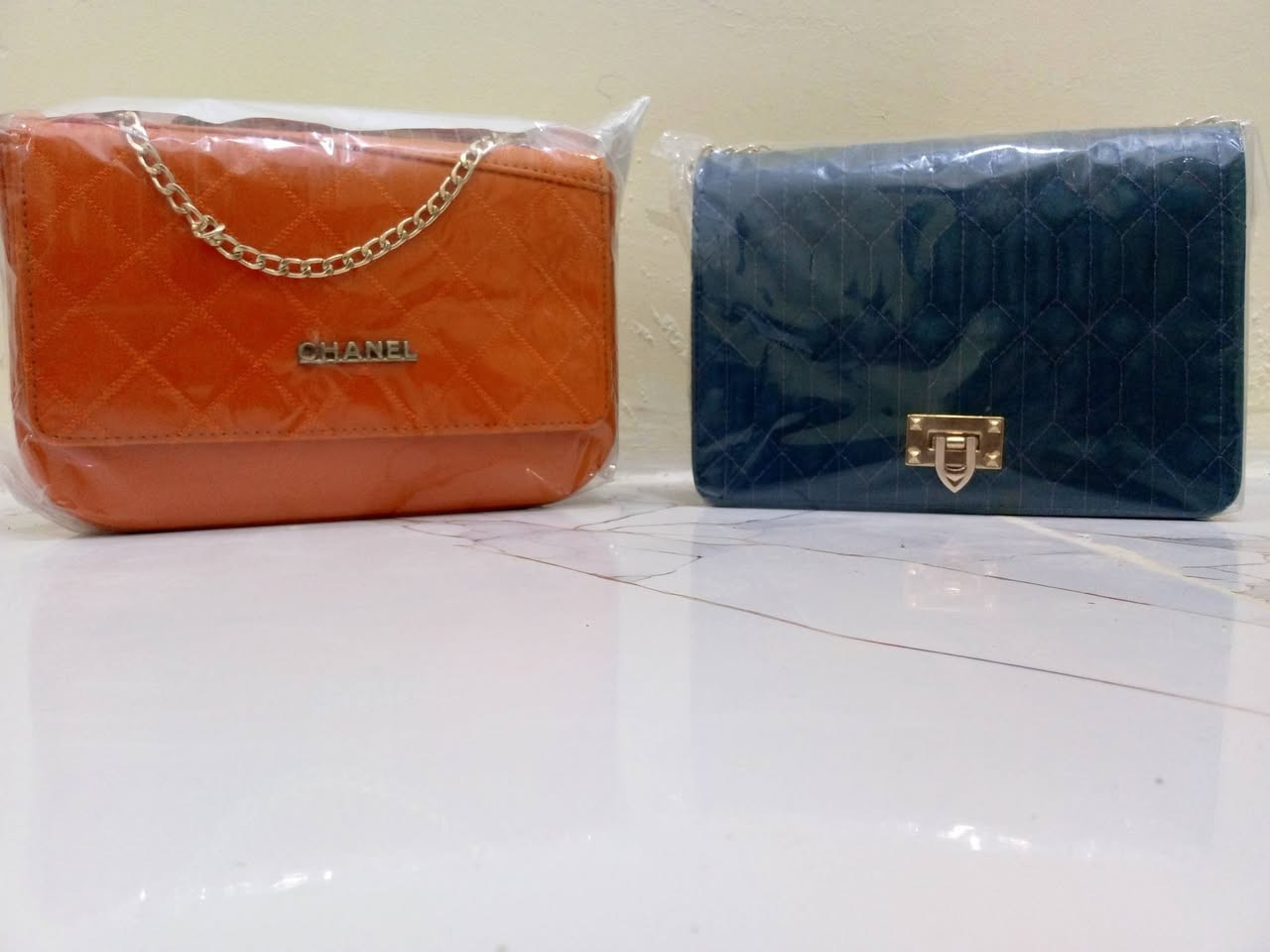 ⭕عرض خاص ⭕ ولفتره محدوده    يعلن 

كوزمتك الاميرات تخفيض هائل لجميع جنط ويوجد 

خصم لاصحاب المحلات واصحاب السناتر قبل 

العرض سعر جنطة 6 الاف بعد العرض سعر جنطة ب5 آلاف  ولفتره محدود 

توصيل مجاني داخل الخور 
للاستفسار ***********
