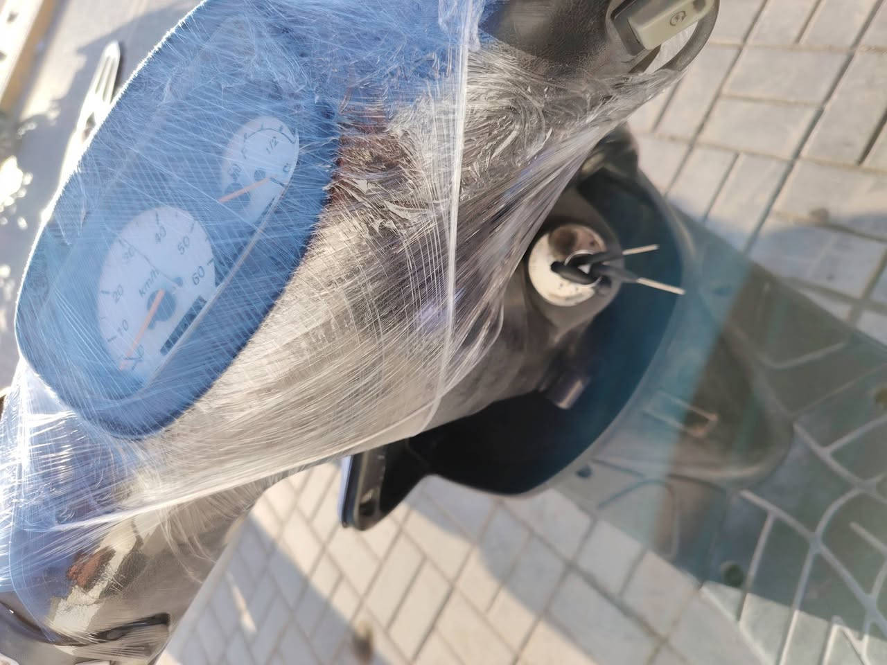 دراجه بيجي للبيع السعر ٥٠٠ وبيهه مجال الشراي يتصل عل الرقم *********** مكانهه السماوه كرهبايات شغاله سلف هندر مكينه ناعمه دراجه جديدة احله من الصوره عل بلاد
