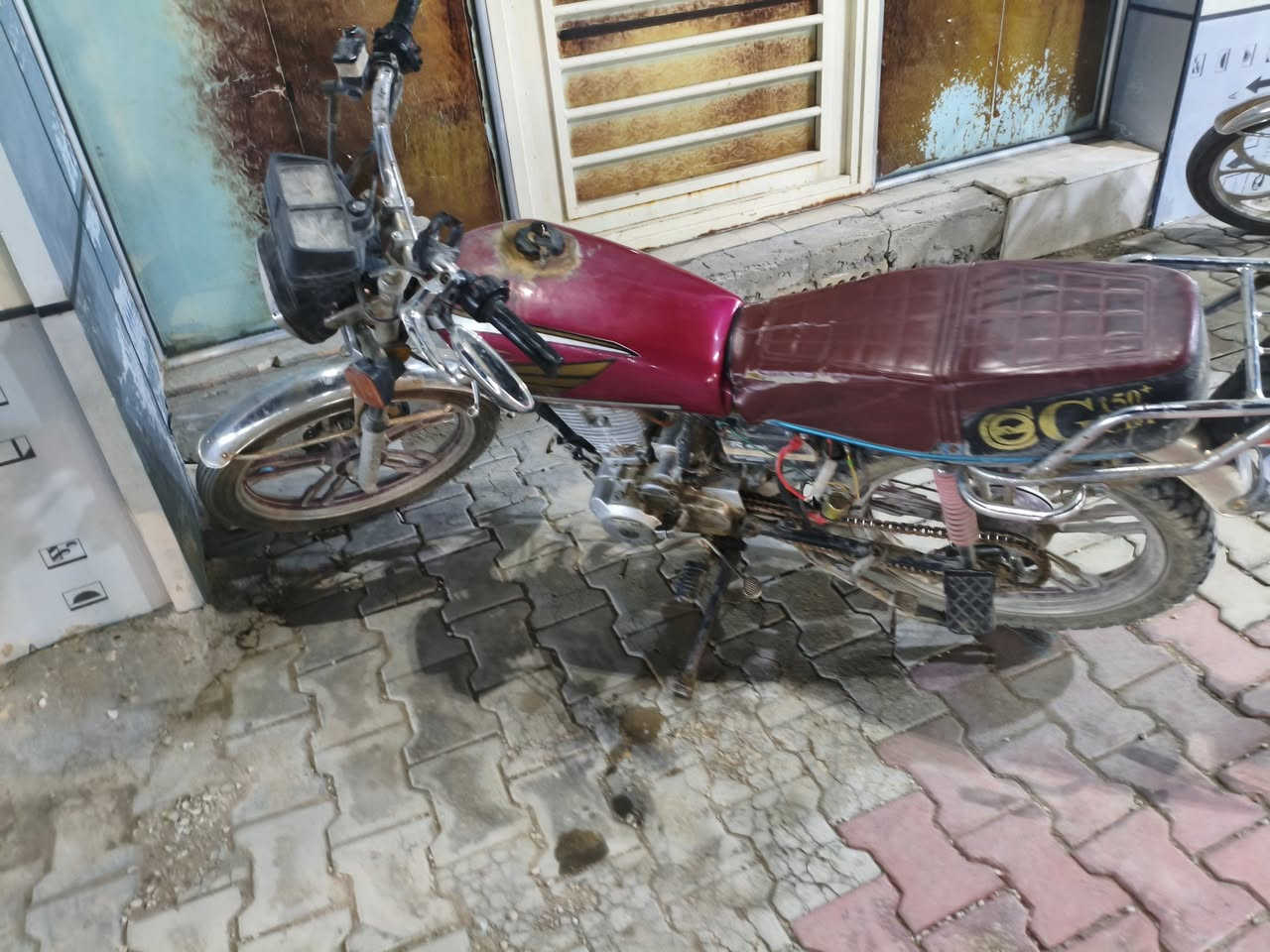 دراجه 5كير كلك كلك للبيع مكان نجف نداء سعر 325و بيه مجال حق جيه كهربائيات جديده دراجه نضيفه متواجد خاص و رقم ***********
