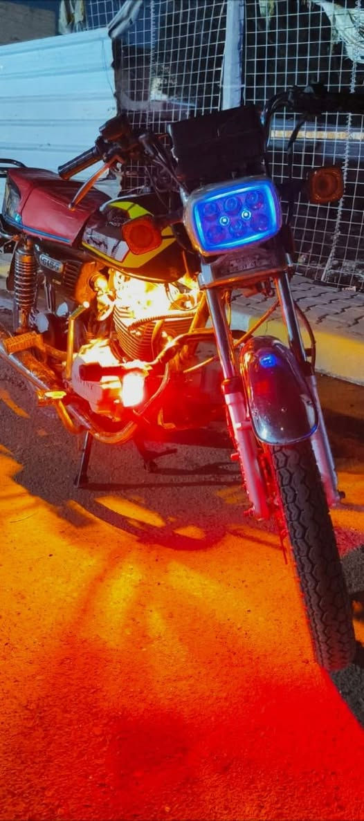 السلام عليكم
دراجة سيڤان ٥كير موديل ٢٠٢٢

الدراجة بيهة نقص اشاير وبنز خلفي 

الدراجة اخذتهة مفتوحة وصارلهة ٤ اشهر يمي
ولحد هسة كلشي مابيهة سلف وهندر شغالات

السعر ٤٠٠ وبيهة مجال

واتساب ***********
