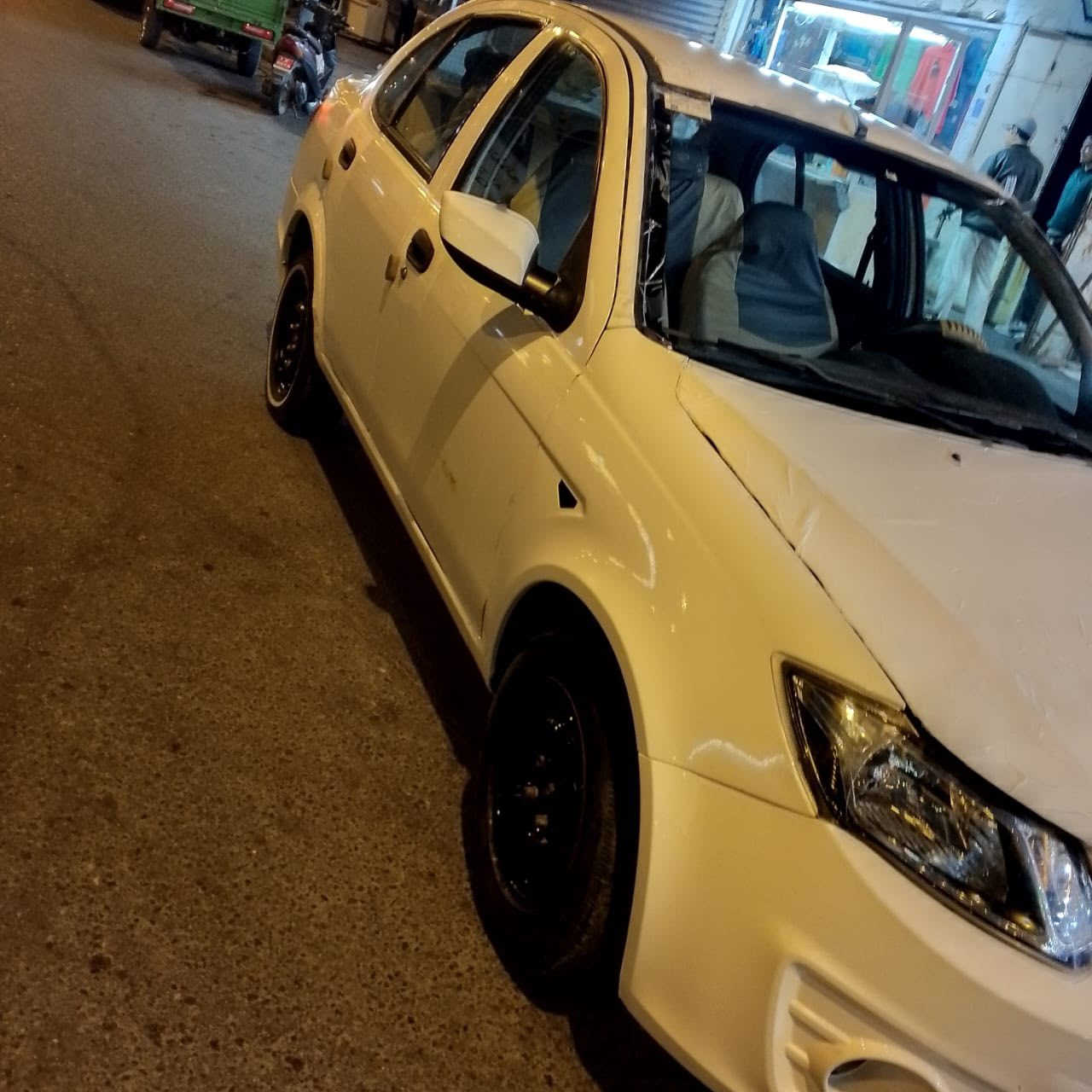 سلام عليكم ساينا موديل 2019 مكينه كير حداده تبريد تتفئه حداده تخم تاير كهربائيات كله جديد وكفاله البدي بي ضربه بل جاملغ الخلفي راجع عله البارد ولبنيد بي بارد رقم بصرة سياره رقم راعيه انغلق وما اندل بيته اتكفل سرقه وعشائر وطلب سعر سياره 34 مكاني بصره بيع ومراوس ***********
