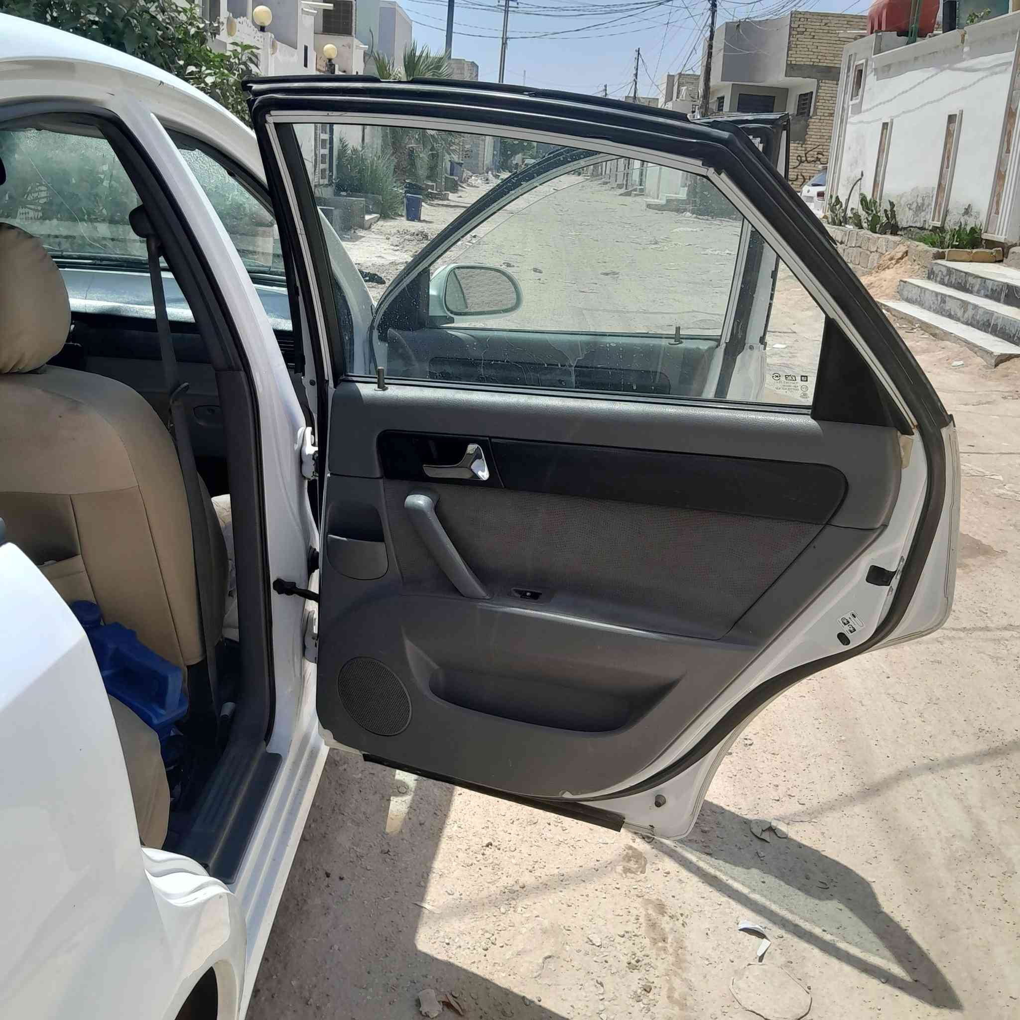 اوبترا ٢٠١٠للبيع بأسمي السياره جاهزه السعر ٦٥ وبيها مجال بسيط مكاني نجف للتواصل *********** مراوس ترهم.
