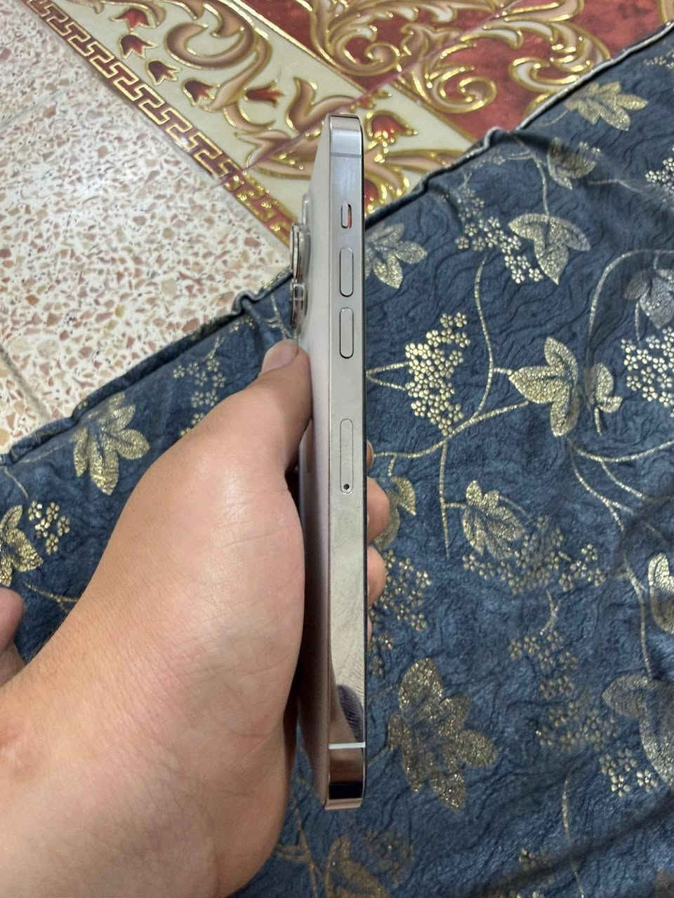 سلام عليكم ايفون 14 برو ماكس لون ابيض شرق اوسط ماستر عربي بطاريه 78 ذاكره 256 كارتونه موجوده اصليه مكفول مكاني بغداد حي اور ام الكبر رقمي *********** سعره خاص او واتساب ملاحضه مامكسوره الشاشه هاي لزكه
