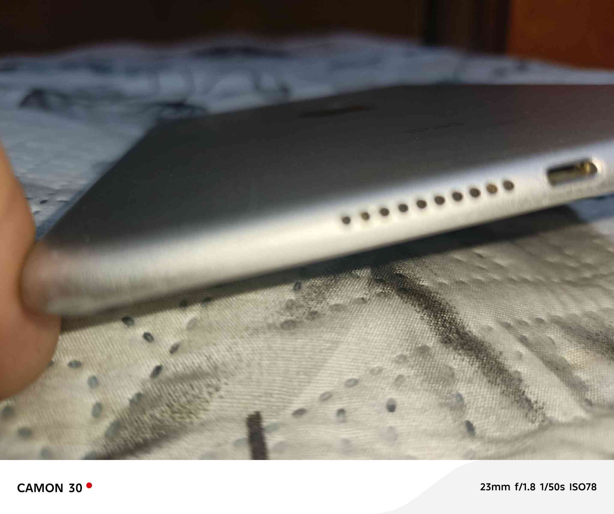 ((للبيع او مراوس بذاكرة اعله))
ايباد مني فايف 
نضافه 80/100
نسبة بطاريته 80/100حقيقي
مع كابل شحن اصلي وراس شحن اندر ويد اصلي
السعر((250)) الف
العنوان بصره قبله شارع السوق الكبير
***********
***********
