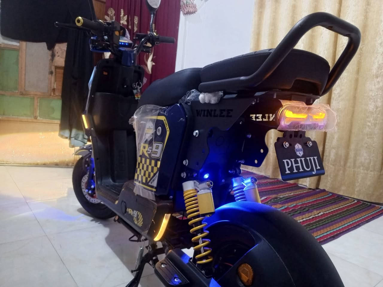 سلام عليكم دراجه شحن اللبيع RS9مديل 2026 كفاله صارلي شهر من شتريتها محتاج وريد أبيعها بيها سويجات 2وكارت وبصمه  اربع نمر 5بطاريات 32امبيربيها نضام بك  R سعر 550 وبيها مجال بسيط الرقم ***********
