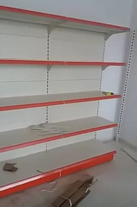 رفوف • رفوف محلات • ارفف محلات • تجهيزات محلات • ديكور محلات • رفوف تج...