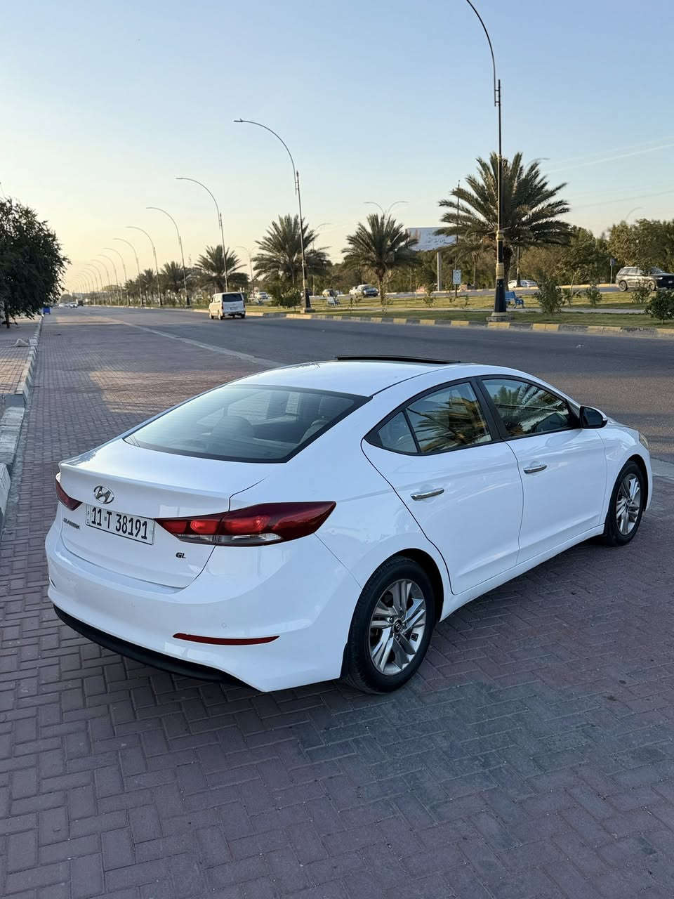 سلام عليكم هونداي الانتره 2018 خليجي رقم بغداد الدولي سنويا مجدد لل 29 تحويل مباشر سياره مكفوله من الضربه والصبغ وتبديل بيه بارد موضح بسونار ودوس صبغ فقط سياره جاهزه مواصفات قطعتين تبريد فتحه سلايت روف تحكم ستيرن جهتين شاشه وكامره كشنات جلد مري شفط ومكينه2000 دوش وكير مكفولات حداديه جديده تخم تاير جديد تبريد ثلج ❄️ مكان سياره كربلاء سعر 137 مجال بسيط 

‭٠٧٨٢ ٧٣٢ ٤١١٢‬
***********
