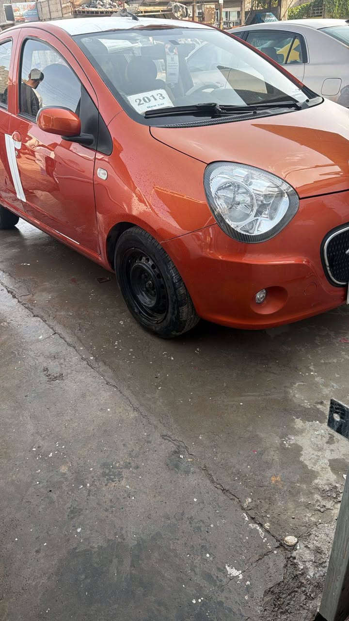 بانده ٢٠١٣ سيارة بدون صبغ بدون حادث جديده ونضيفه رقم شمالي 
شراي يتصل ***********
