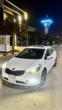 موديل ٢٠١٣ • فول مواصفات • ١٦٠٠ سي سي