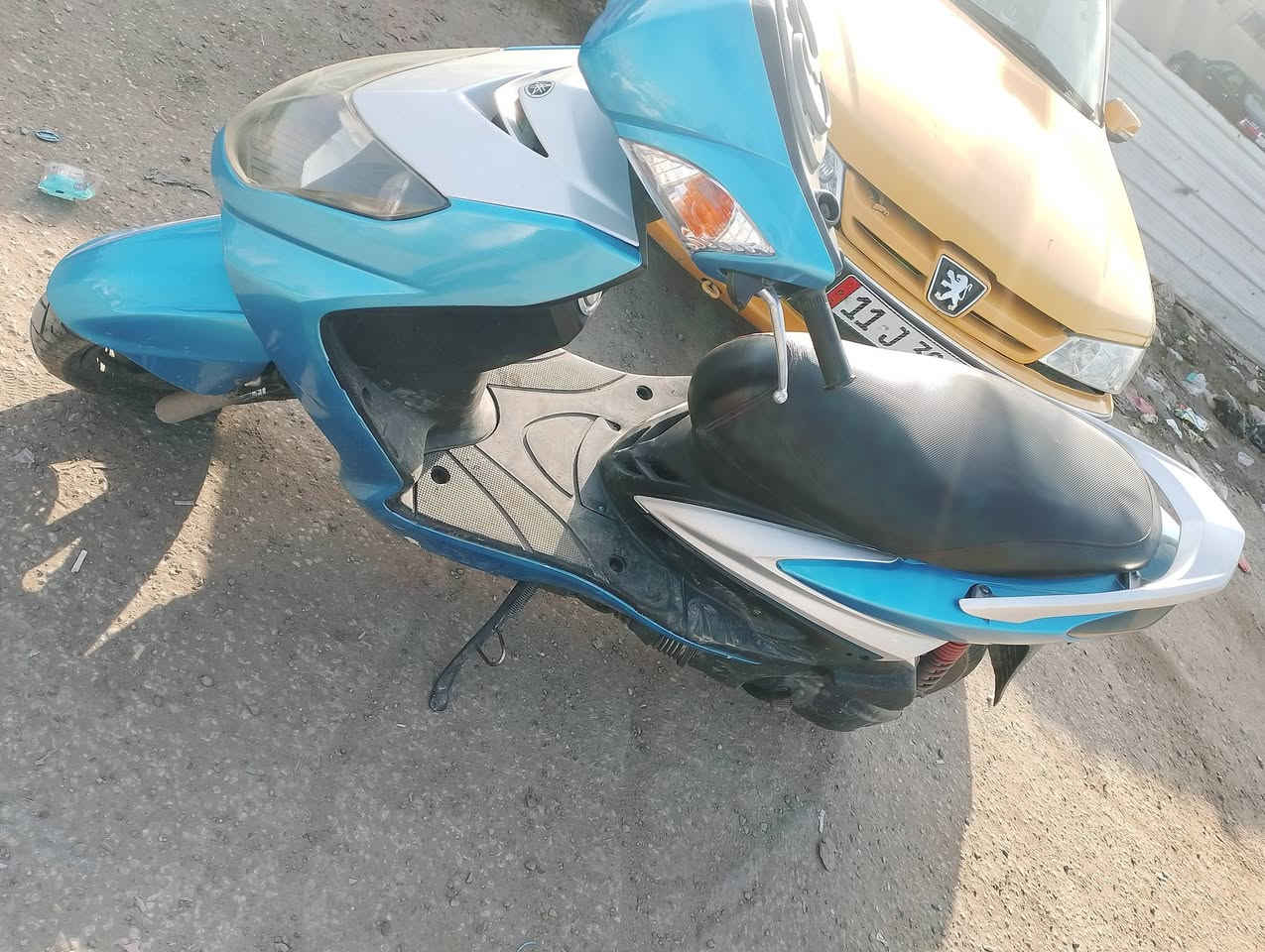 السلام عليكم دراجه سكنس للبيع نضيفه من كشرهة مكينه مفوله شلعه معدل دراجه كلش حلوه أي نقص مابيه كفرات اني صابغهن بحري وسلفر العنوان بغداد شارع الكفاح السعر  750 وبيه مجال قليل أي ستفسار اتصال على الأرقام *********** او ***********
