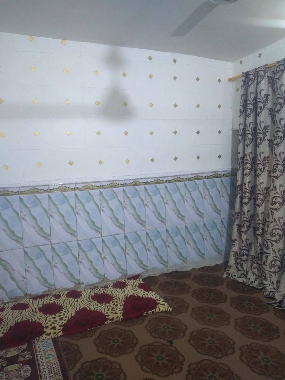 البيع
بيت بدوانم طابو زراعي مبشرتن بعد سكه بشارع شبكه قرب5كيلو قريب بيت عن شارع بصف ركن 9متر واجه مساحه  110متر غرفتين نوم وستقبال وصاله وتركين بيه وحمام وتاليت كاشي سيراميك حته صطح شتايكر بيه خطين مي مجاري كهرباء جاهزه
استفسار على هذا الرقم***********
