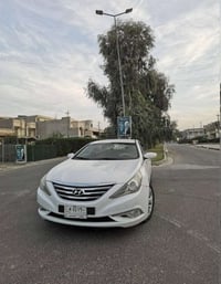 سوناتا خليجي موديل 2013 مال الشركه العامه كير مكينه صدر كله نظيف بيها ...